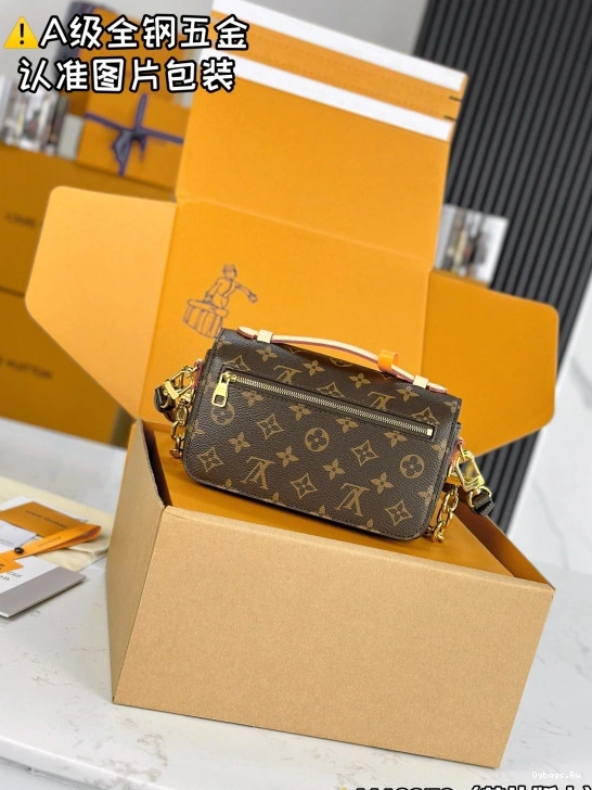 VUITTON POCHETTE LOUIS WEST METIS EAST 0901
